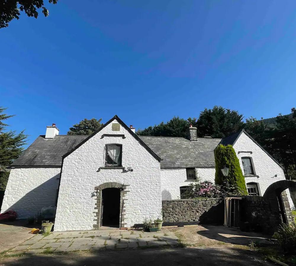 TY Newydd Farmhouse