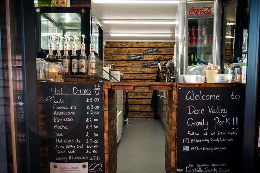 Snack huts and refuel spots