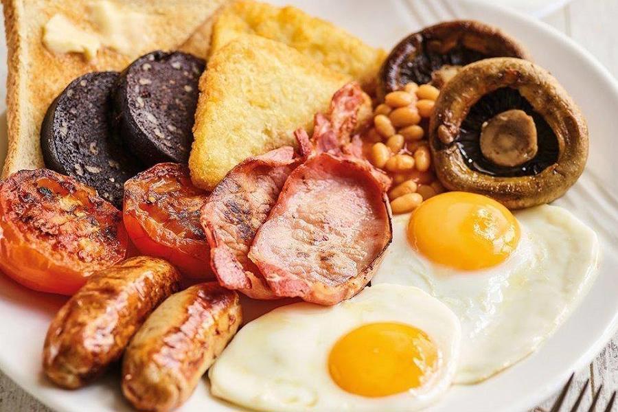 Breakfast at The Longbow