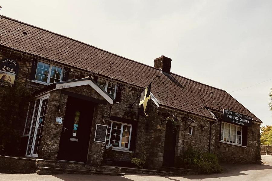 The Fox and Hounds
