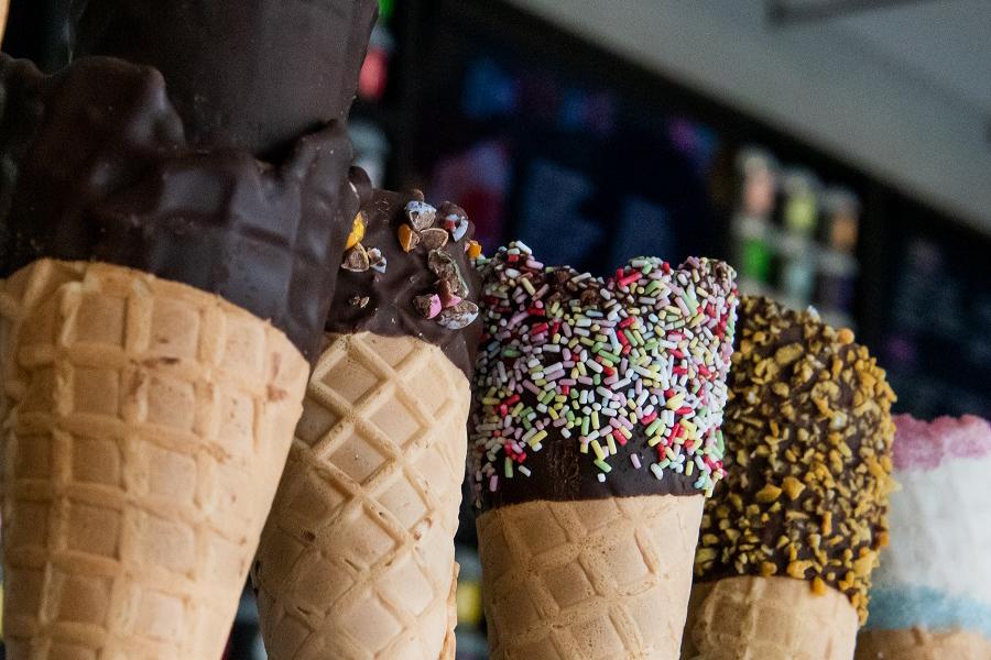 Even a choice of cones