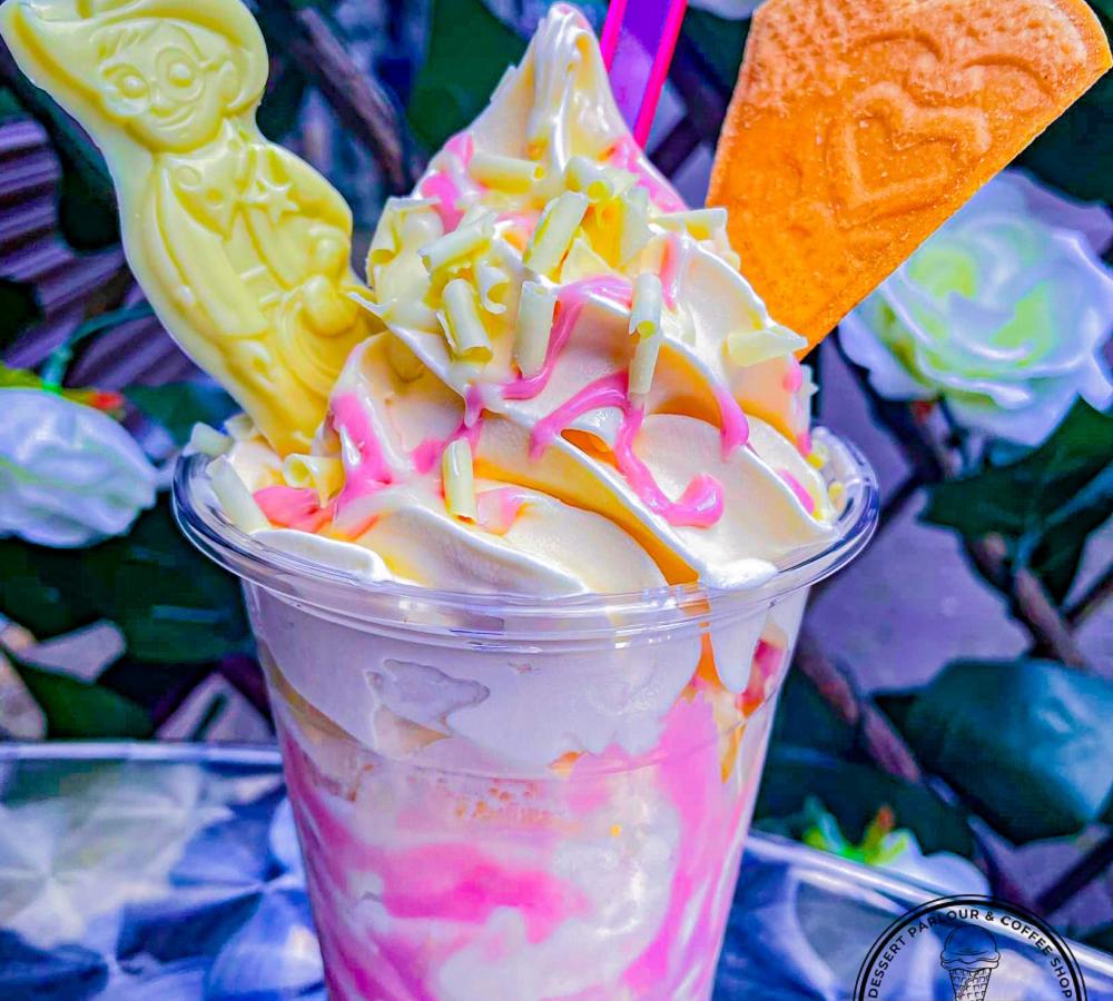 Shake Waffle 'N' Cone